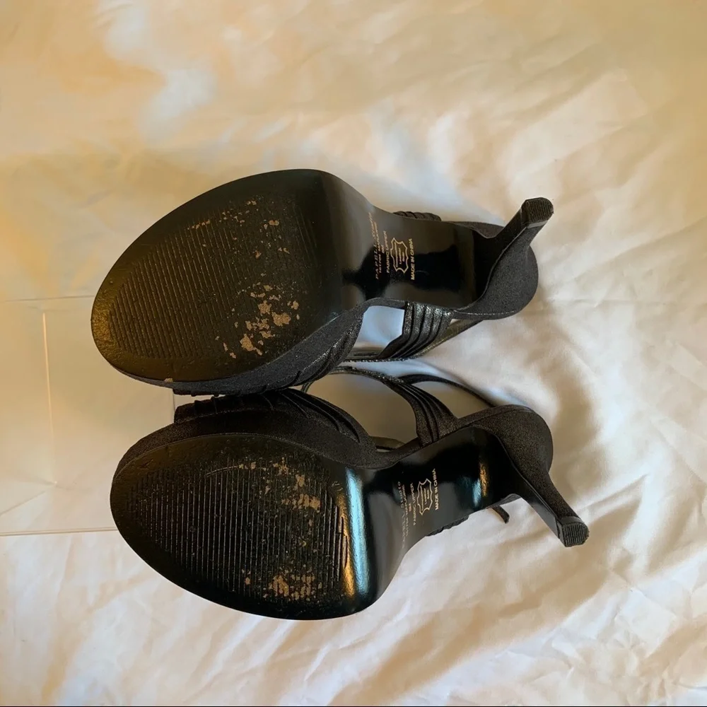 Like New Papell Studio Evening Sandals